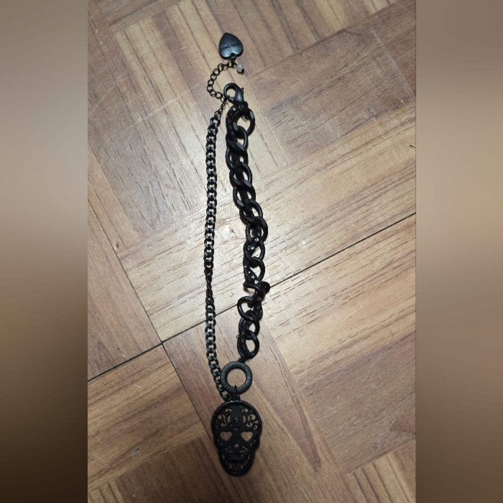 Vintage Betsey Johnson Edgy Blackout Skull Necklace